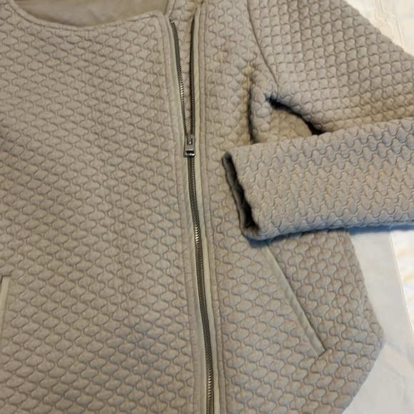 Club Monaco Quilted cropped Jacket size small - Picture 4 of 7